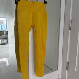 Alphalete Original Revival Yellow Leggings